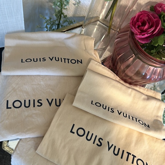 Louis Vuitton dust bags set of 5 - Picture 3 of 5